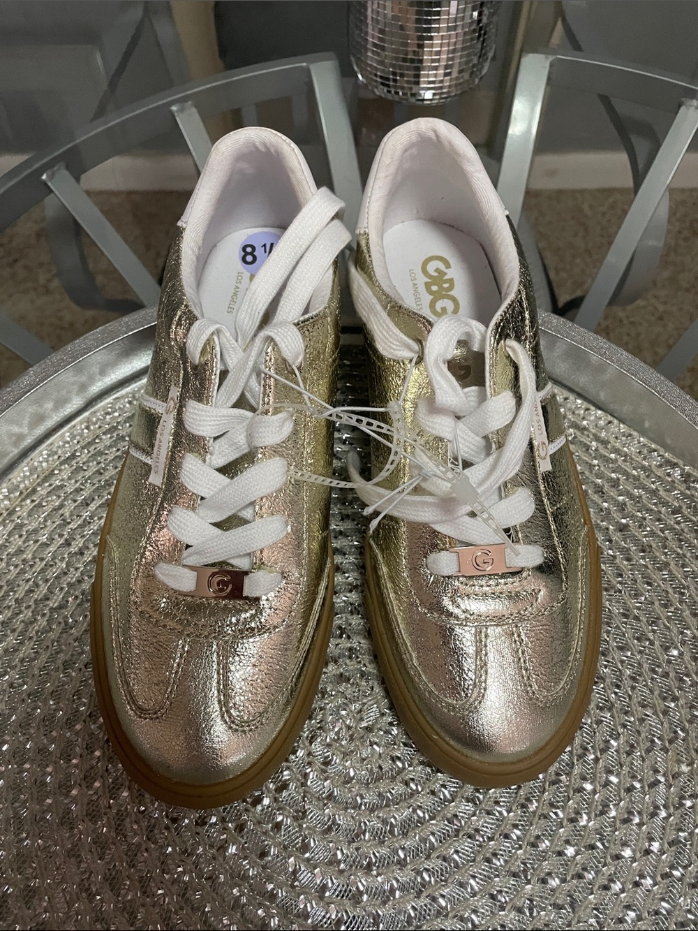 G Los Angeles Women’s Metallic  Gold Low-Top Lace-Up Sneakers size 8.5 NWT